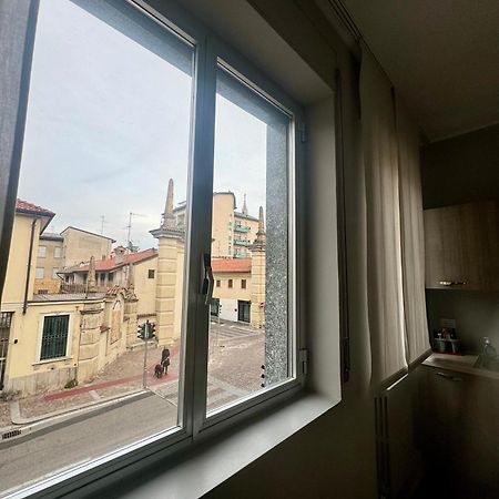 Casa Tito - Accogliente Monolocale A Due Passi Dalla Stazione Чезано-Мадерно Экстерьер фото